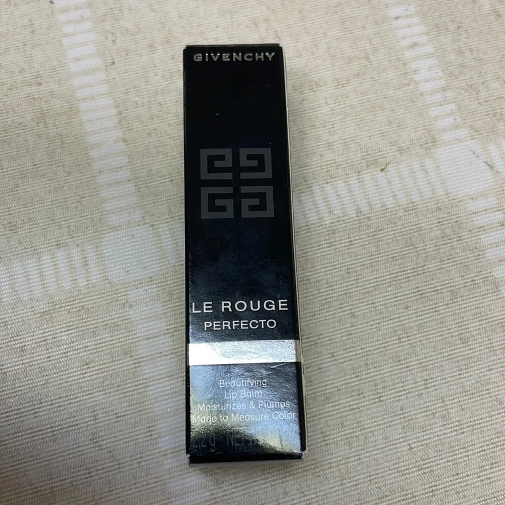 Givenchy - Le Rouge Perfecto - Picture 3 of 4